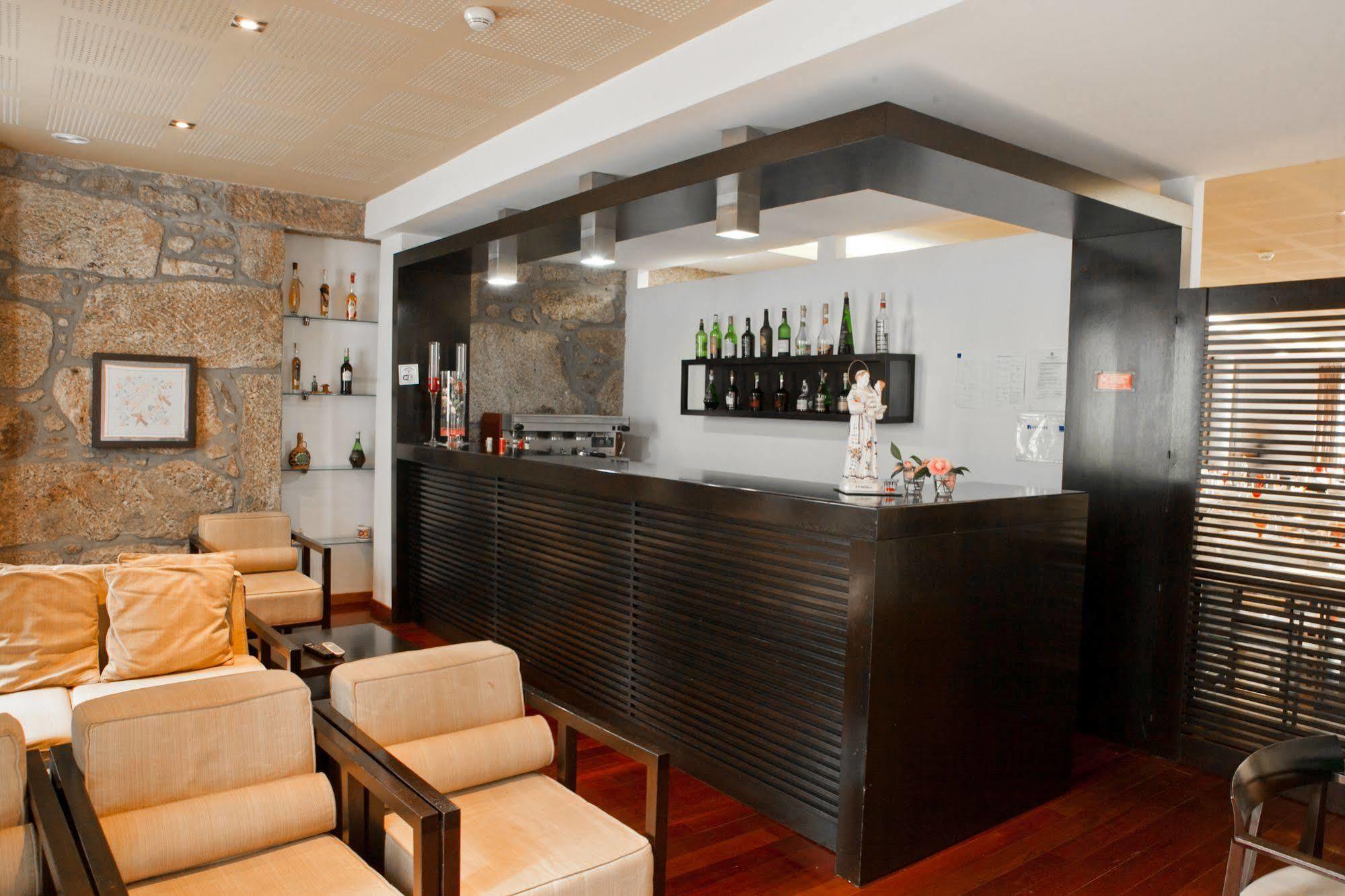 Hotel Vila Luena Vila Verde  Luaran gambar